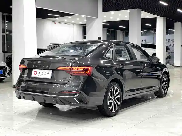 Jetta VA7 2025