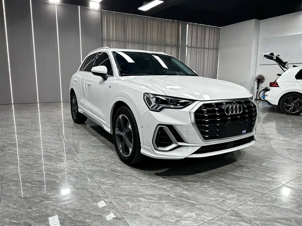 Audi Q3 2022
