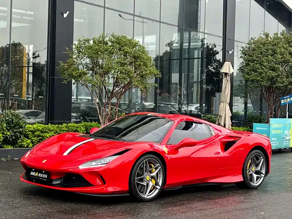 Ferrari F8 2020
