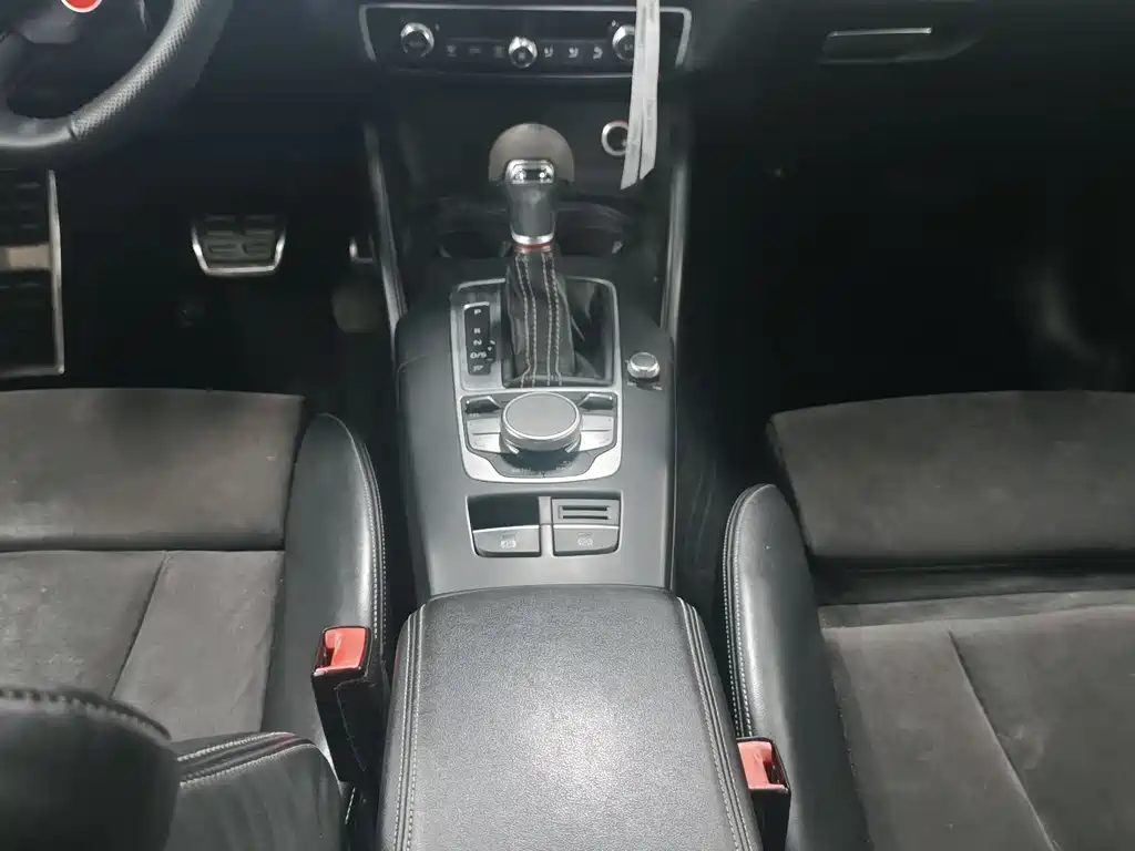 Audi S3 2015 — фото 17