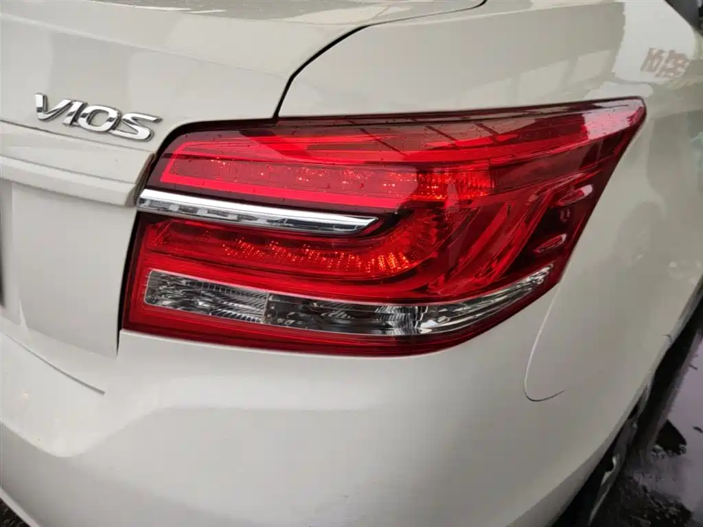 Toyota Vios 2018 — фото 24