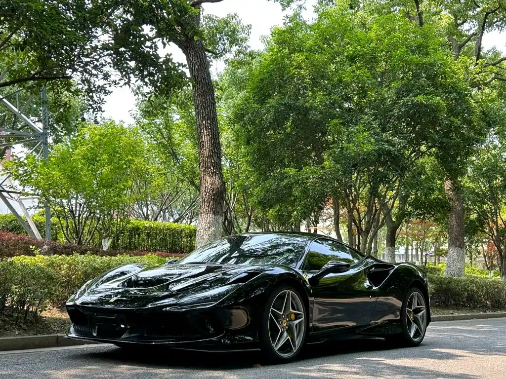 Ferrari F8 2022 — фото 1