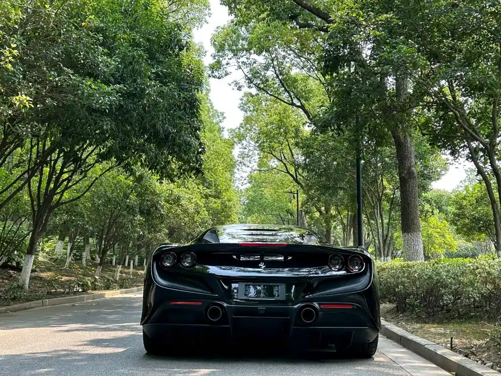 Ferrari F8 2022 — фото 5