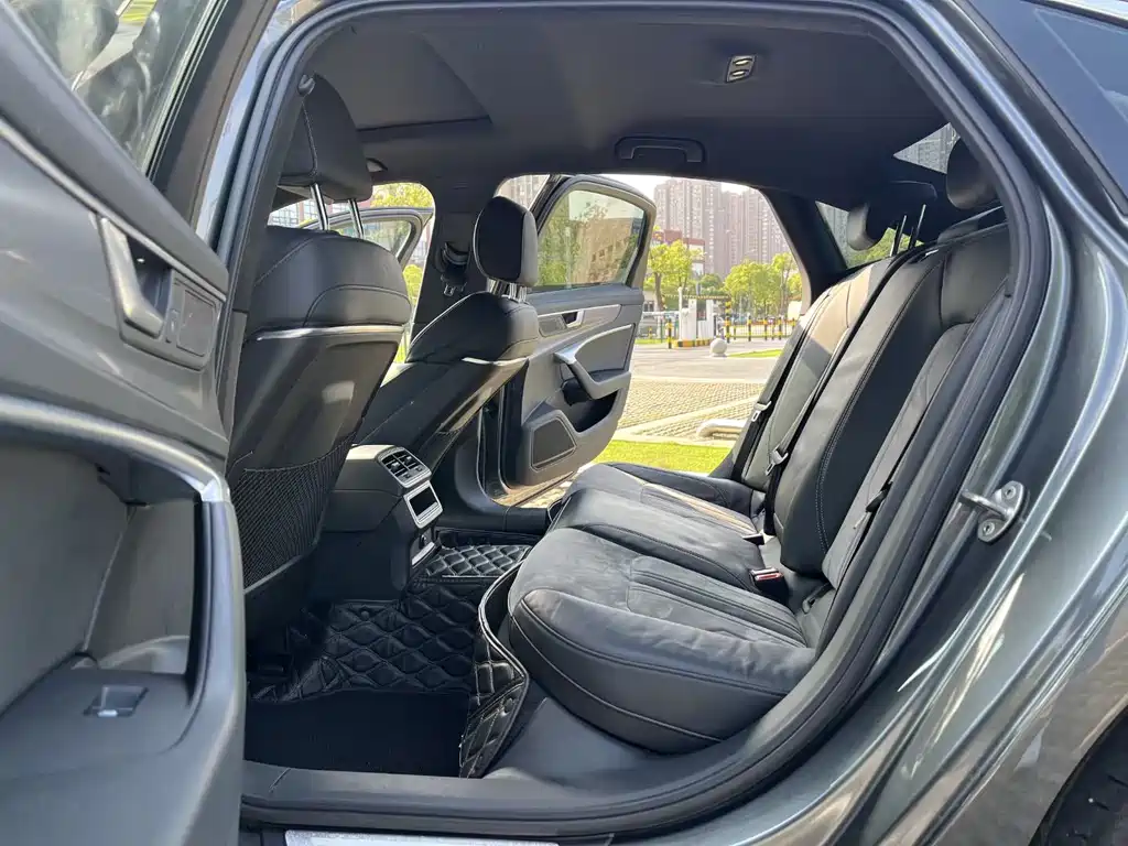 Audi A6L 2020