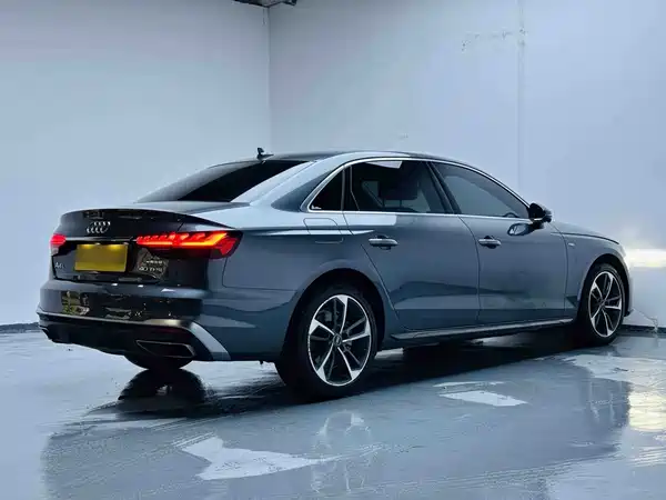 Audi A4L 2023