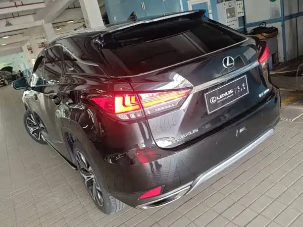Lexus RX 2022