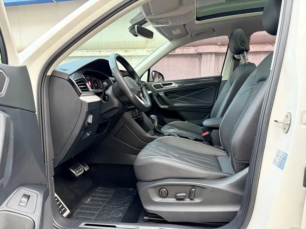 Volkswagen Tiguan L 2022