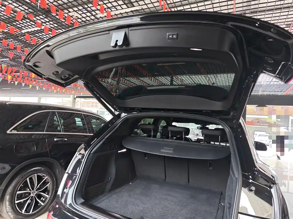 Audi Q5L 2023 — фото 17