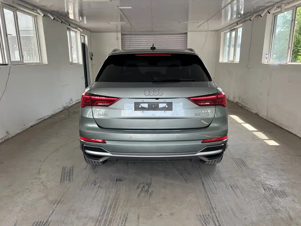 Audi Q3 2023 — фото 32