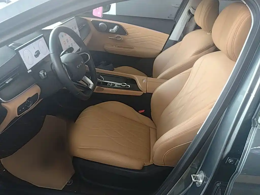 Chery Arrizo 8 PRO 2025 — фото 15