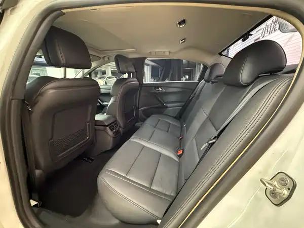 Peugeot 508 2015