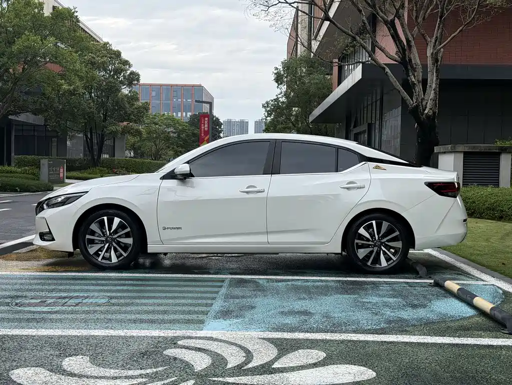 Nissan Sylphy 2022 — фото 5