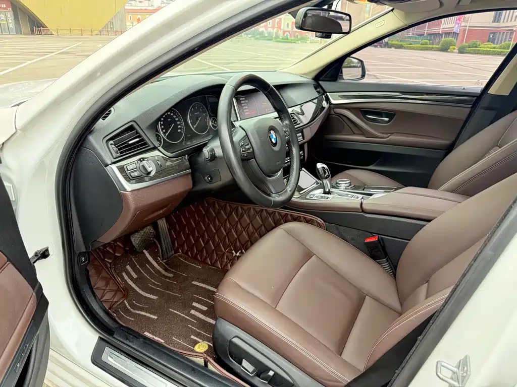 BMW 5 Series 2016 — фото 4