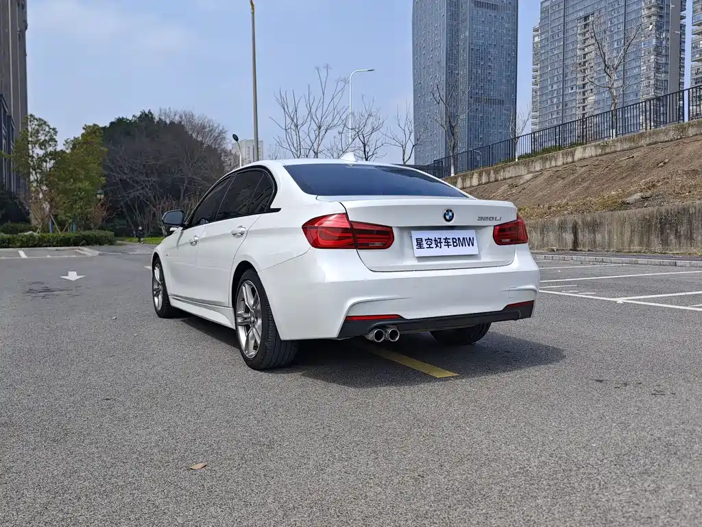 BMW 3 Series 2016 — фото 15