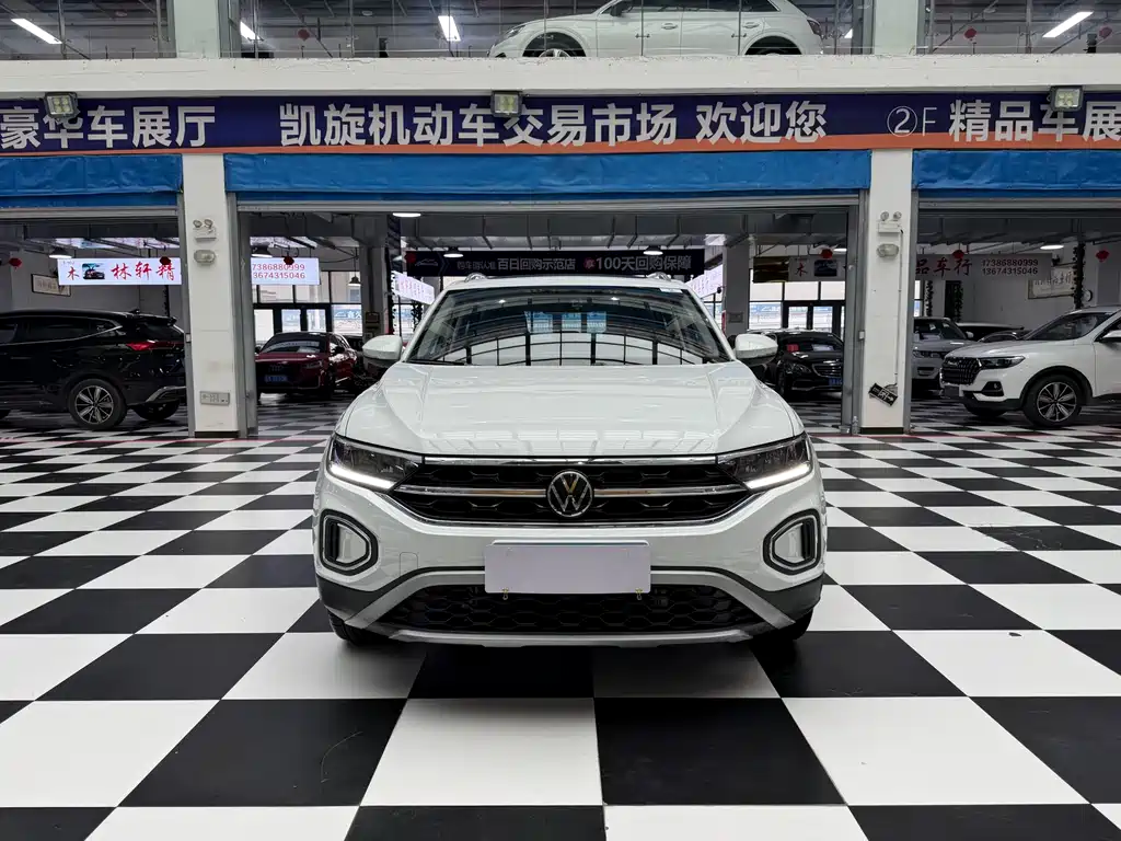 Volkswagen T-Roc 2023