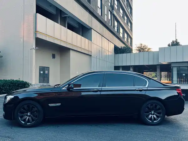 BMW 7 Series 2012