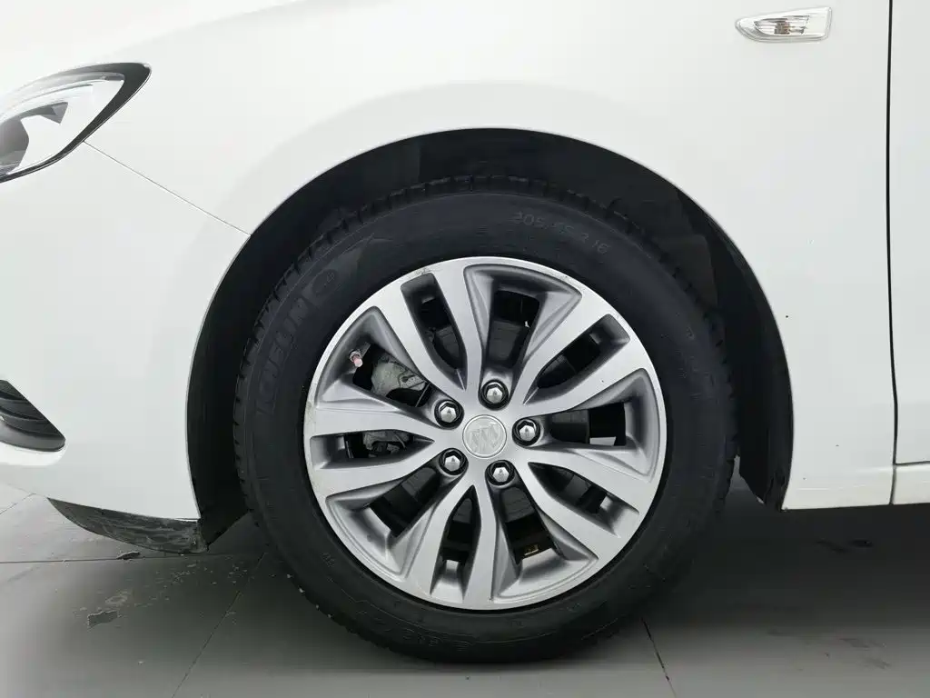 Buick Excelle GT 2021 — фото 17