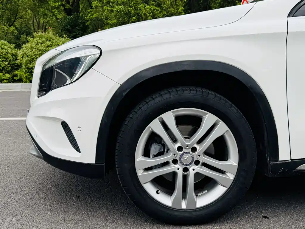 Mercedes-Benz GLA 2015 — фото 18