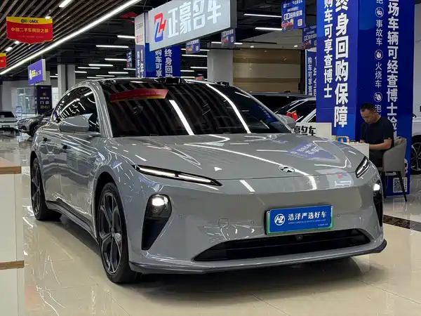 NIO ET5T 2024