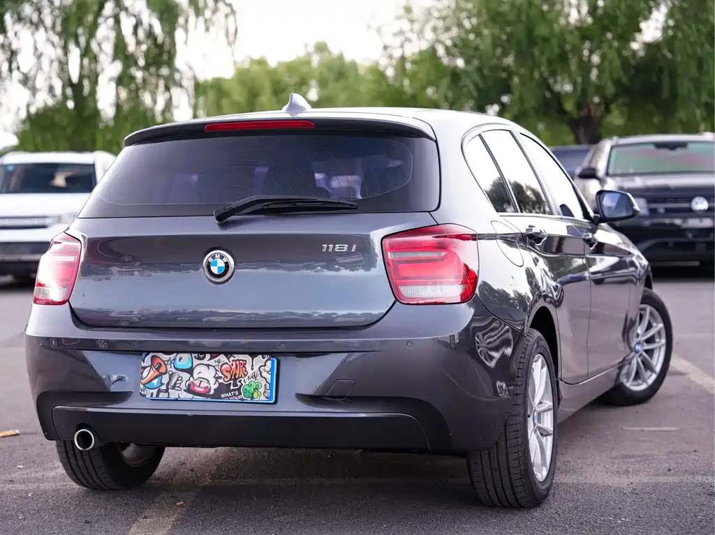 BMW 1 Series 2012 — фото 11