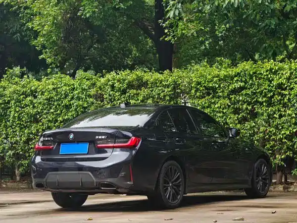 BMW 3 Series 2023