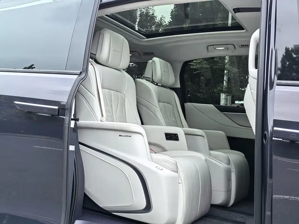 Buick GL8 New Energy 2025 — фото 16
