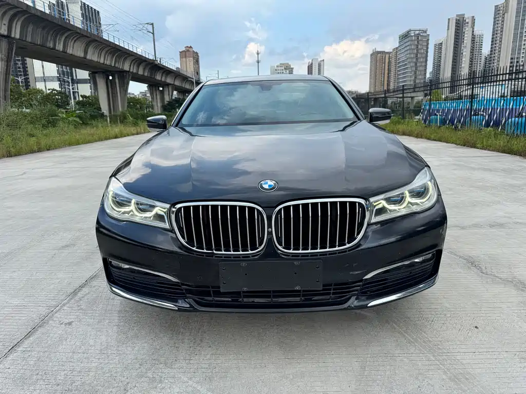 BMW 7 Series 2016 — фото 2