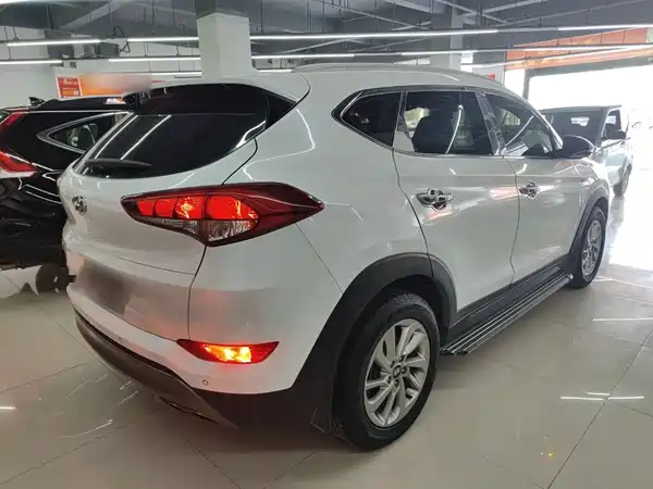 Hyundai Tucson 2015