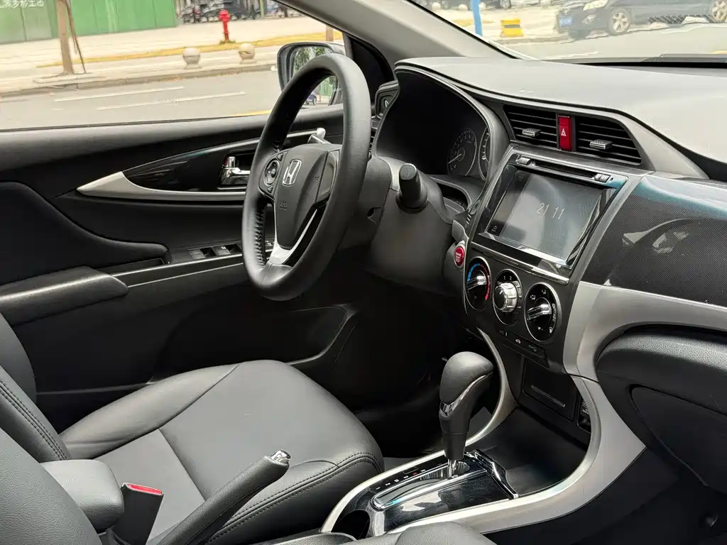Honda Crider 2015 — фото 16