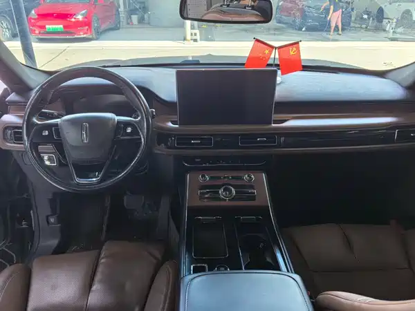 Lincoln Aviator 2021