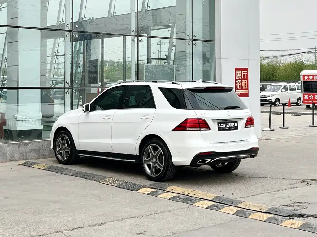 Mercedes-Benz GLE 2016 — фото 6