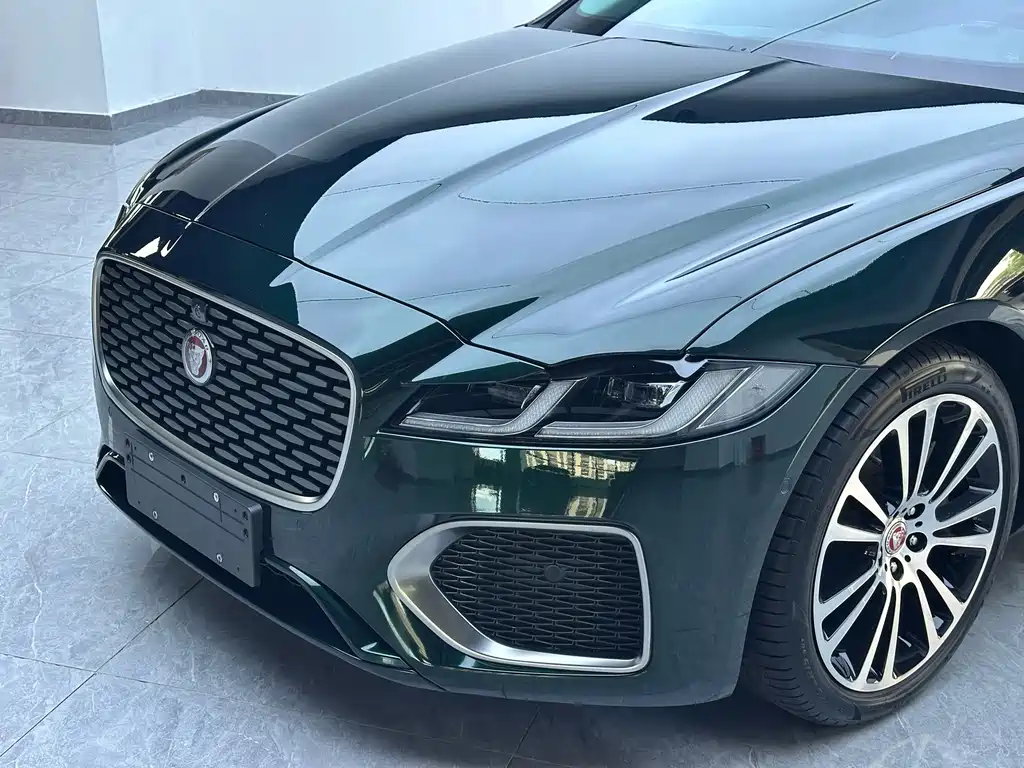 Jaguar XFL 2024 — фото 3