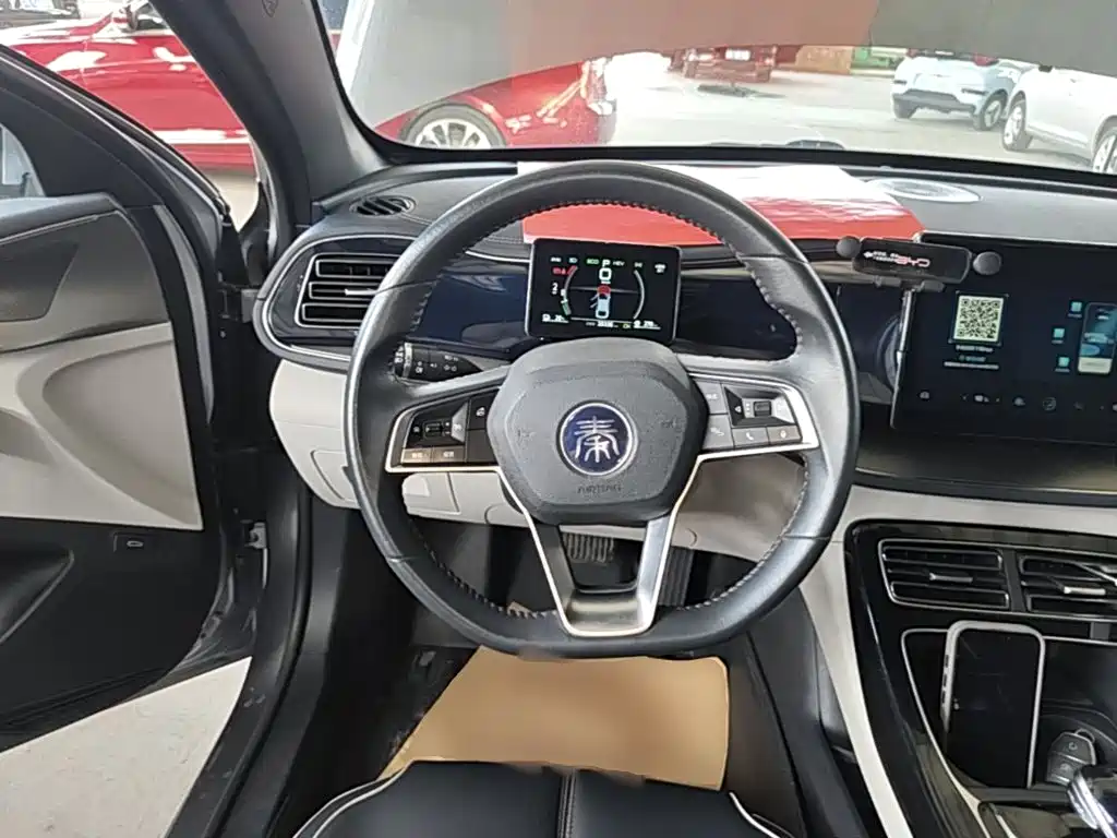 BYD Qin PLUS 2022 — фото 11