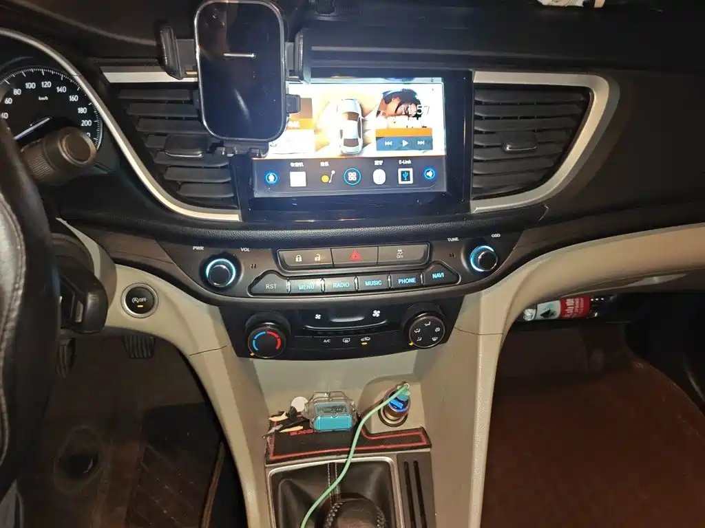Buick Excelle 2017 — фото 14
