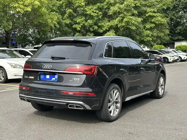 Audi Q5L 2022