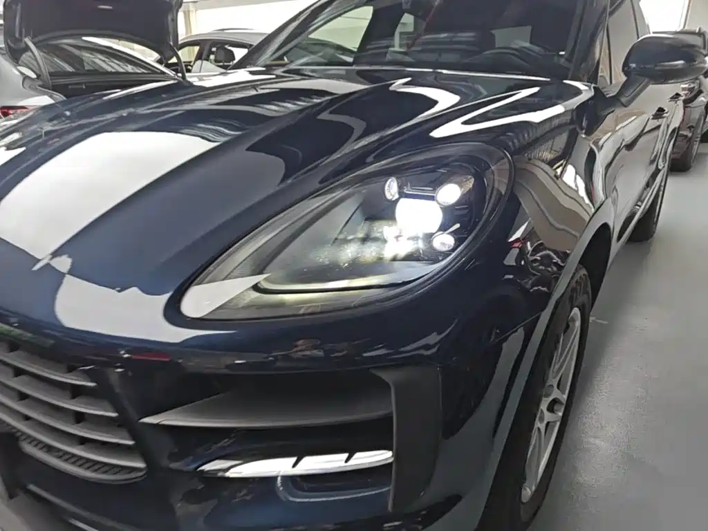 Porsche Macan 2021 — фото 24