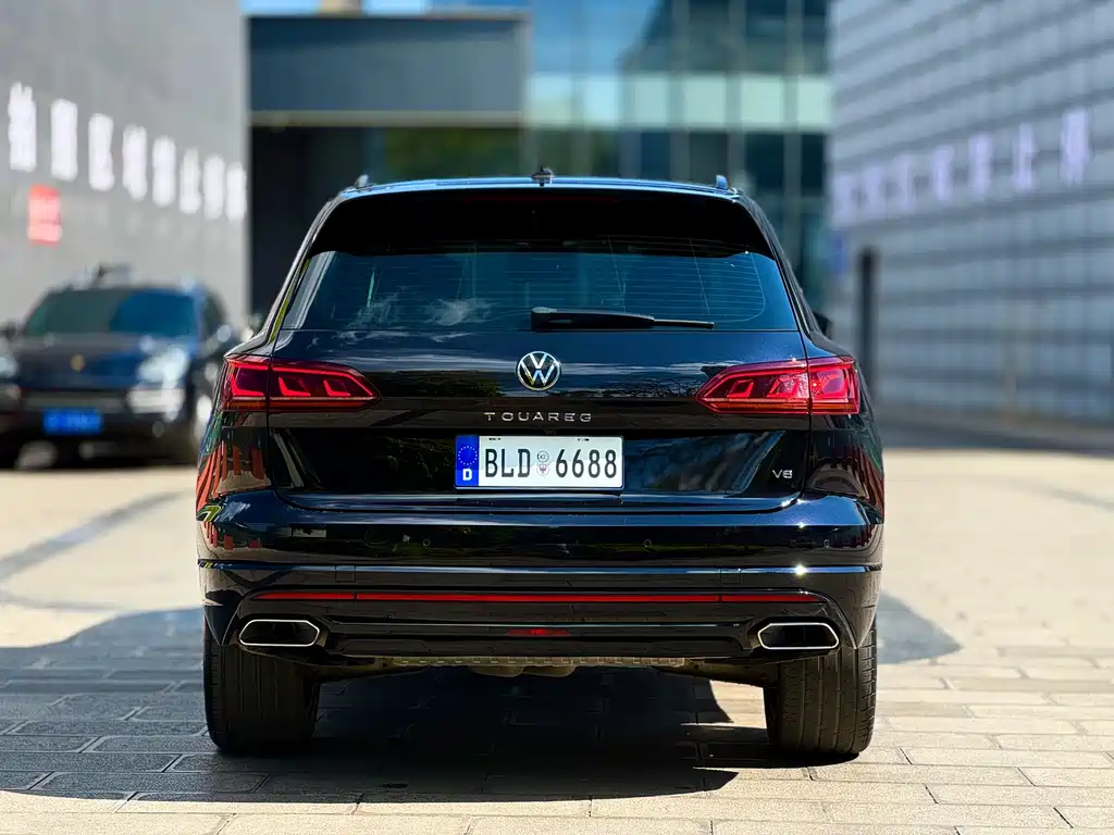 Volkswagen Touareg 2021 — фото 15