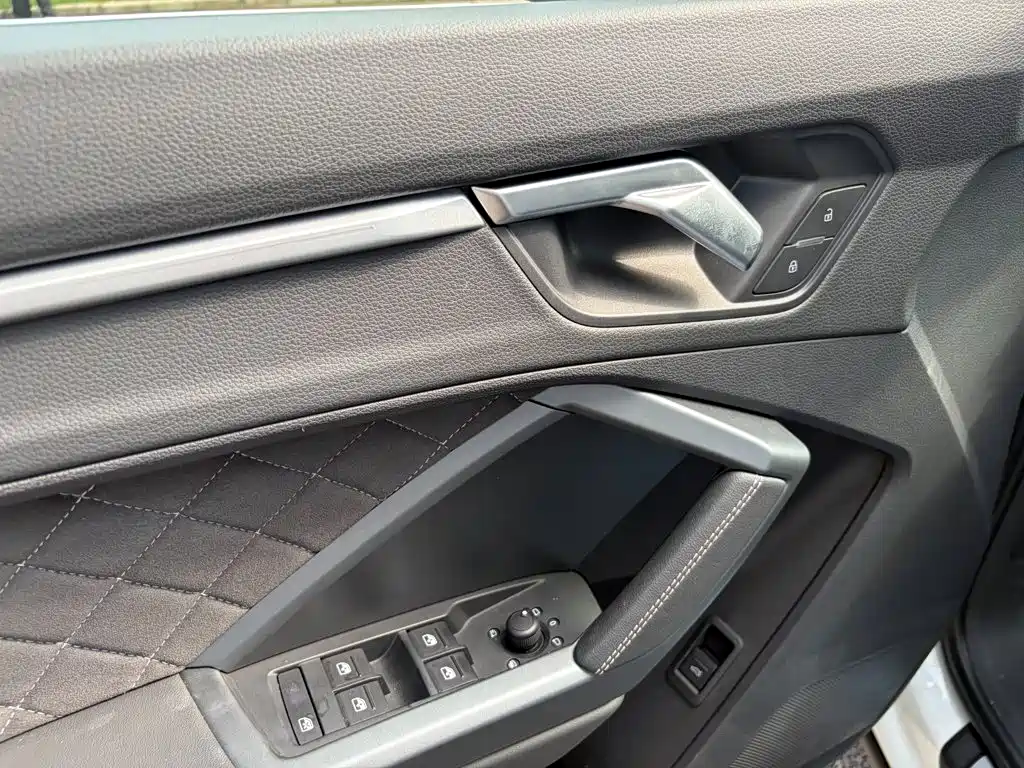 Audi Q3 2025 — фото 14