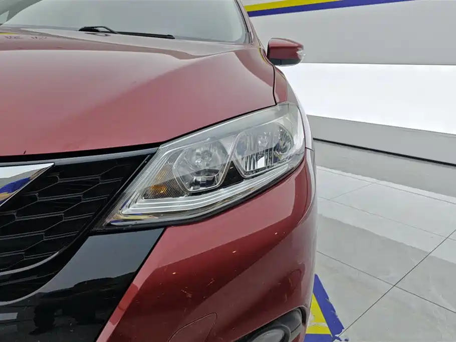 Nissan Tiida 2019