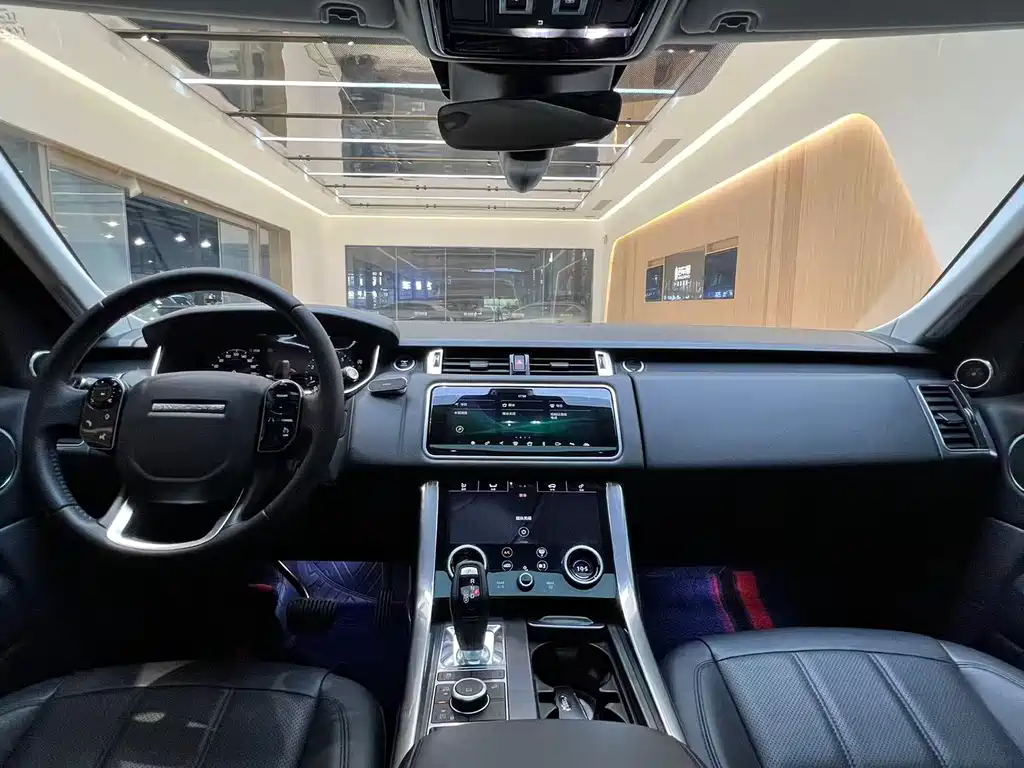 Land Rover Sport 2020 — фото 15