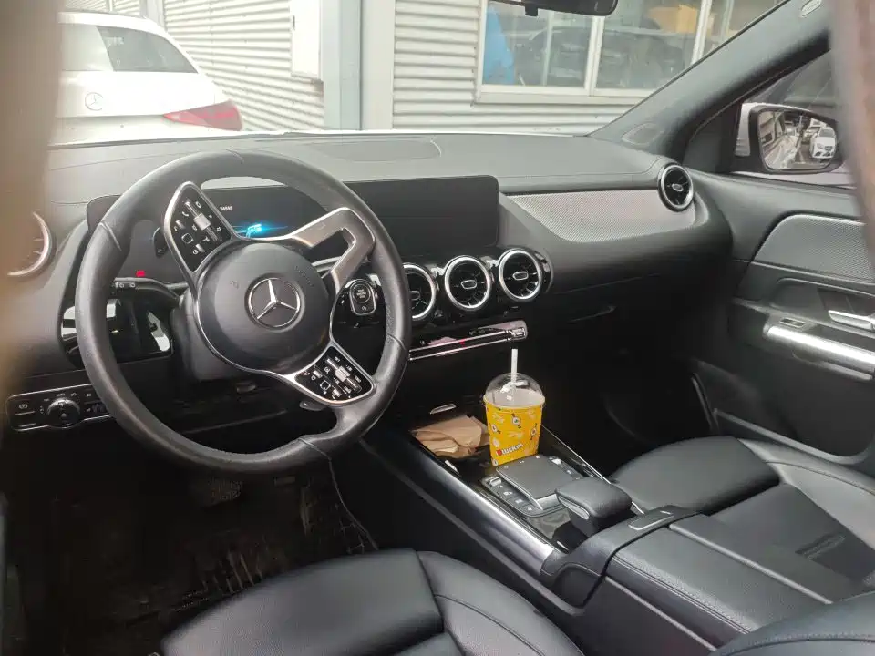 Mercedes-Benz GLA 2021