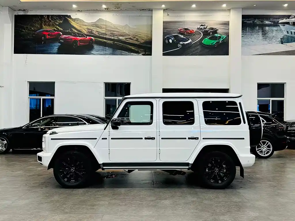 Mercedes-Benz G-Class 2024 — фото 3
