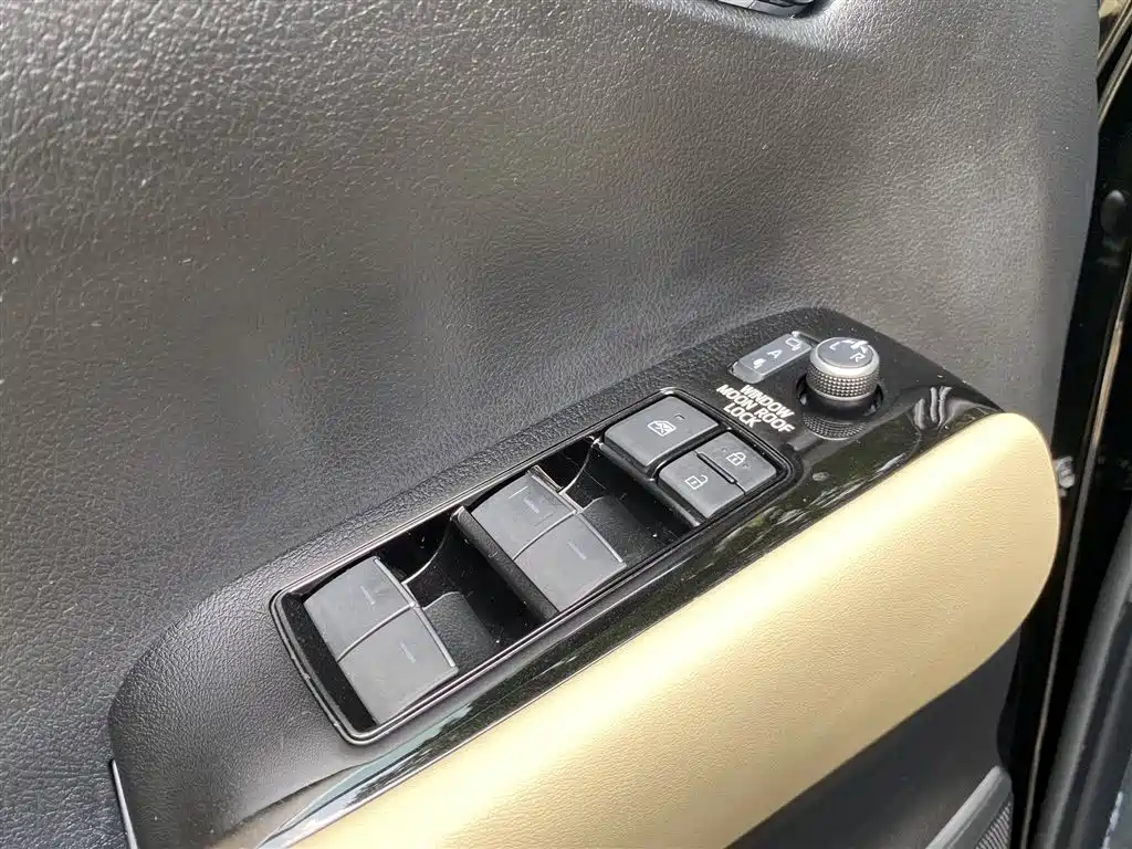 Toyota Alphard 2021 — фото 14