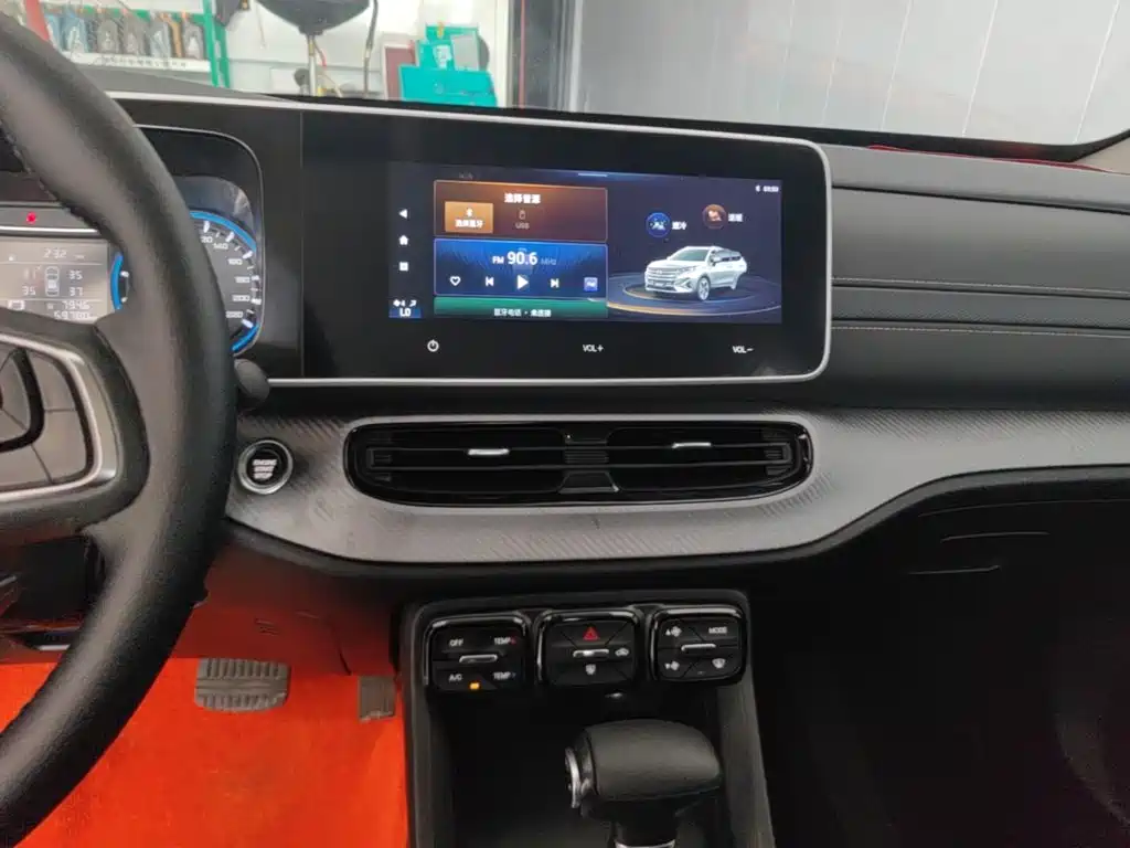 GAC Trumpchi GS3 2022 — фото 13