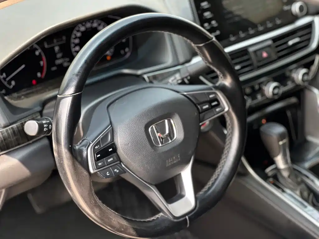 Honda Accord 2020 — фото 12