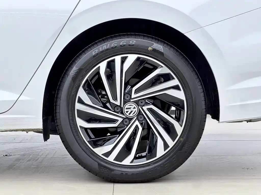 Volkswagen Sagitar 2022 — фото 16