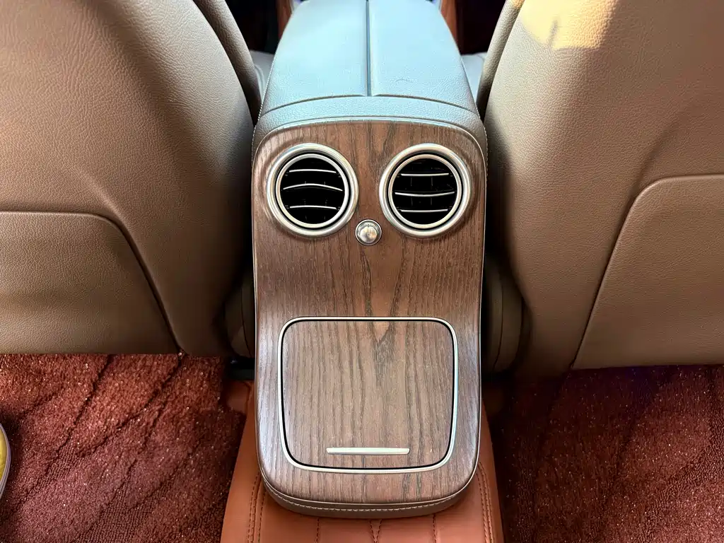 Mercedes-Benz E-Class 2023 — фото 14