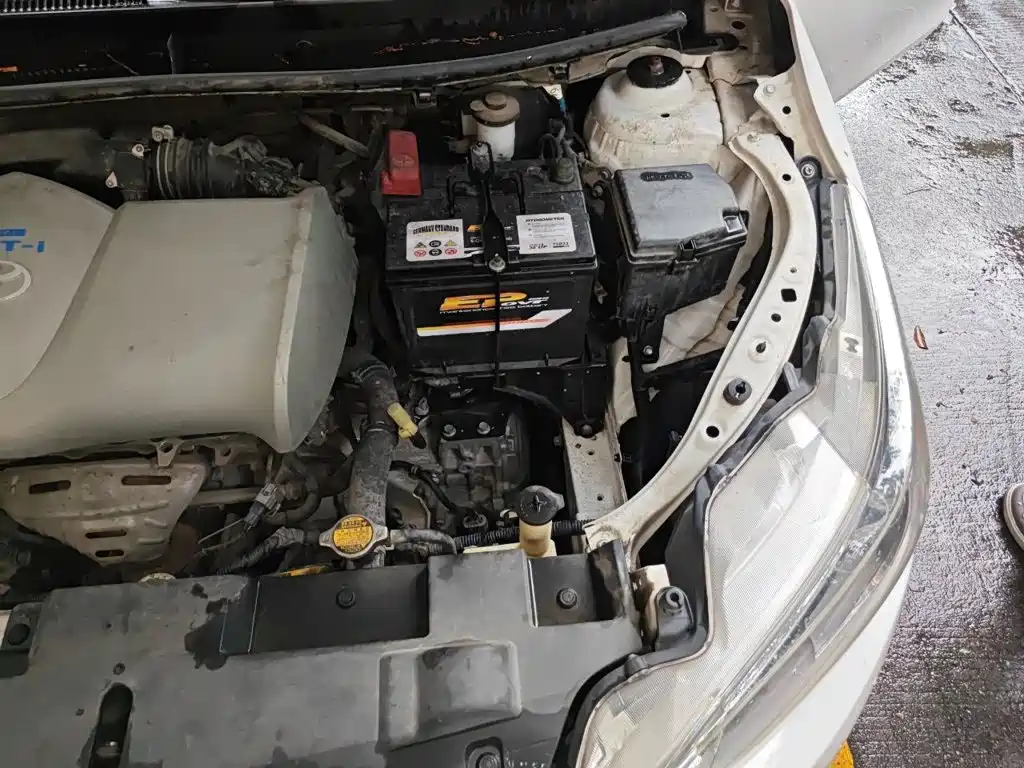 Toyota Yaris L 2016 — фото 22