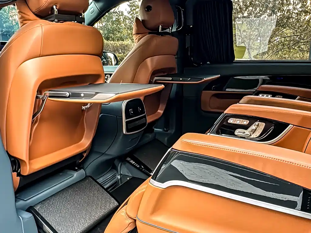 Mercedes-Benz Vito 2024 — фото 11