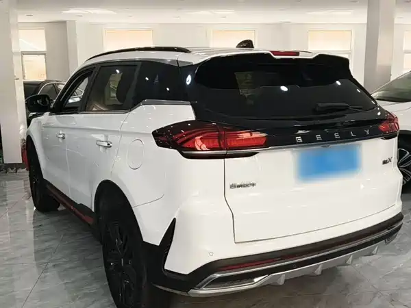 Geely Boyue 2022